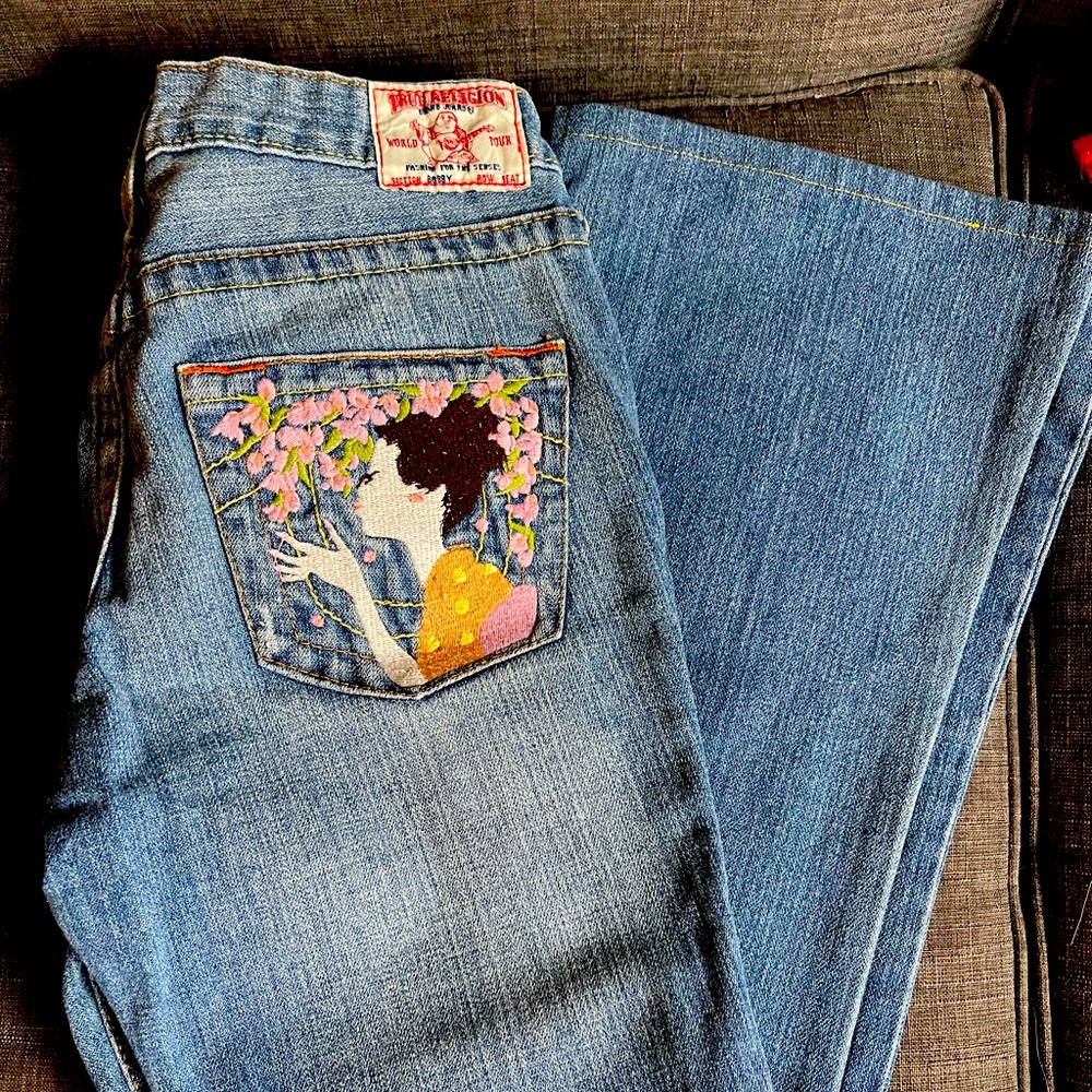 Vintage True Religion embroidered low rise flare jeans